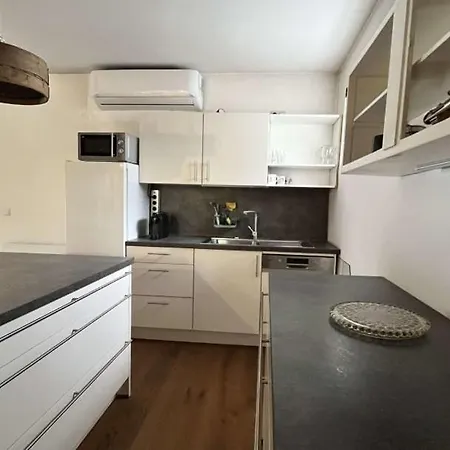 Apartament Landlibe *